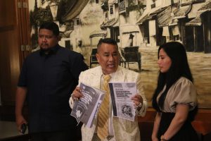 Hotman Paris Bantah Ada Mark-up dalam Kasus Laptop Chromebook yang Menjerat Nadiem Makarim