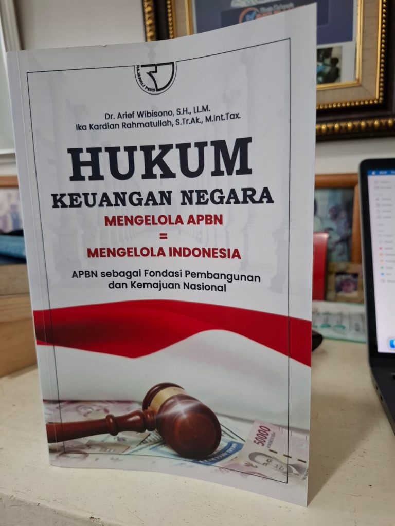 Resensi Buku: Membedah APBN, Kolaborasi Pakar dan Analis Hukum